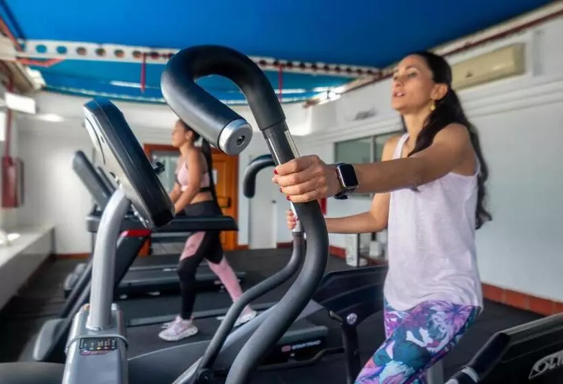 هتل Altamira Suites