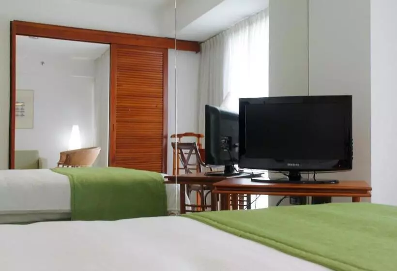 هتل Altamira Suites