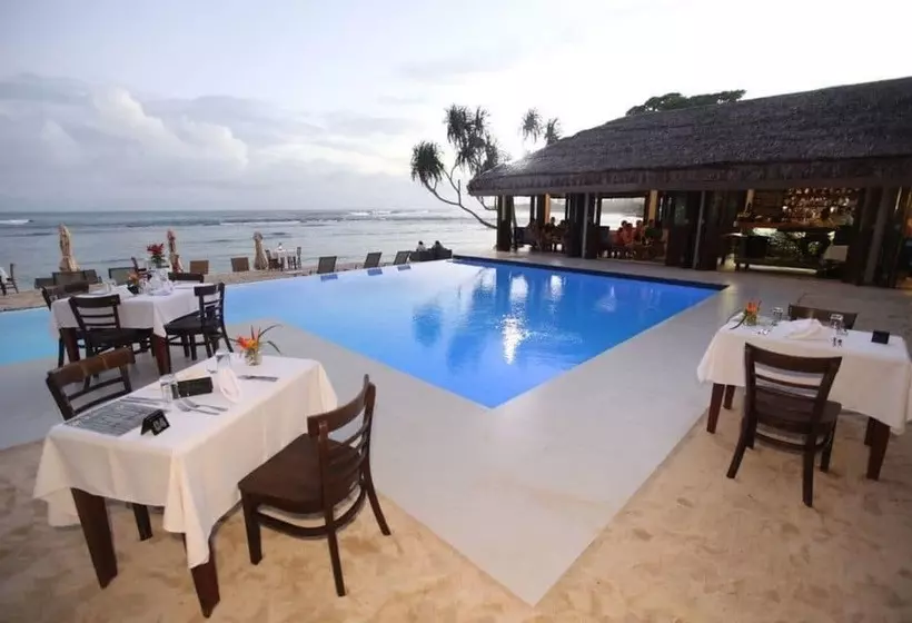 هتل Breakas Beach Resort