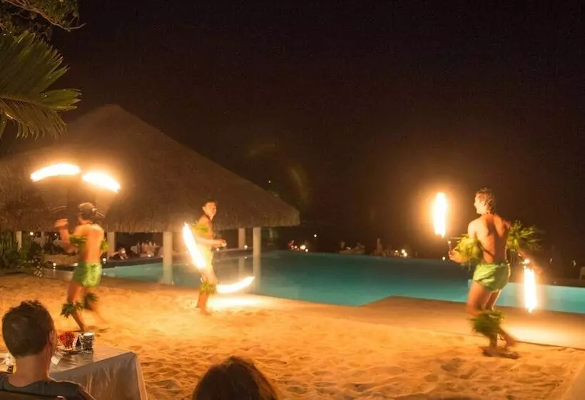 هتل Breakas Beach Resort