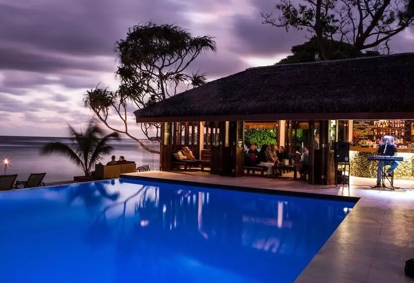 هتل Breakas Beach Resort