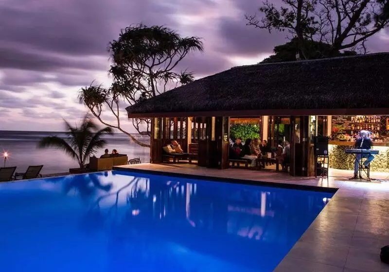 هتل Breakas Beach Resort