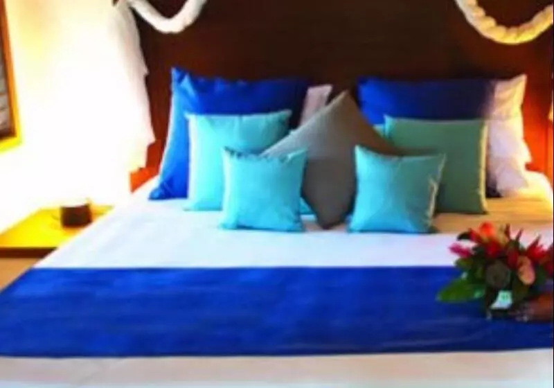 هتل Breakas Beach Resort