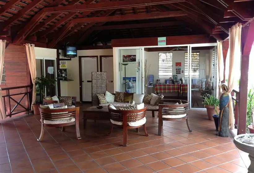 Hotel Captain Oliver's Resort & Marina