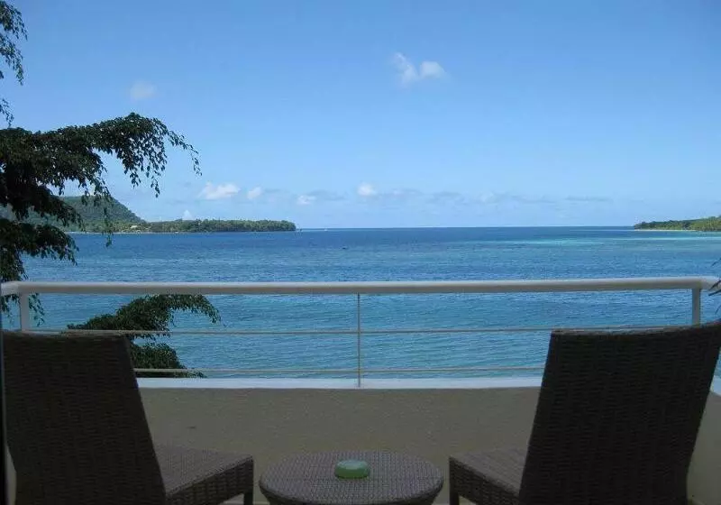 هتل Chantilly S On The Bay