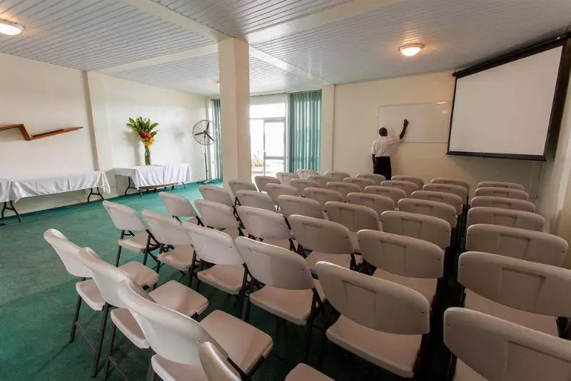 هتل Chantilly S On The Bay