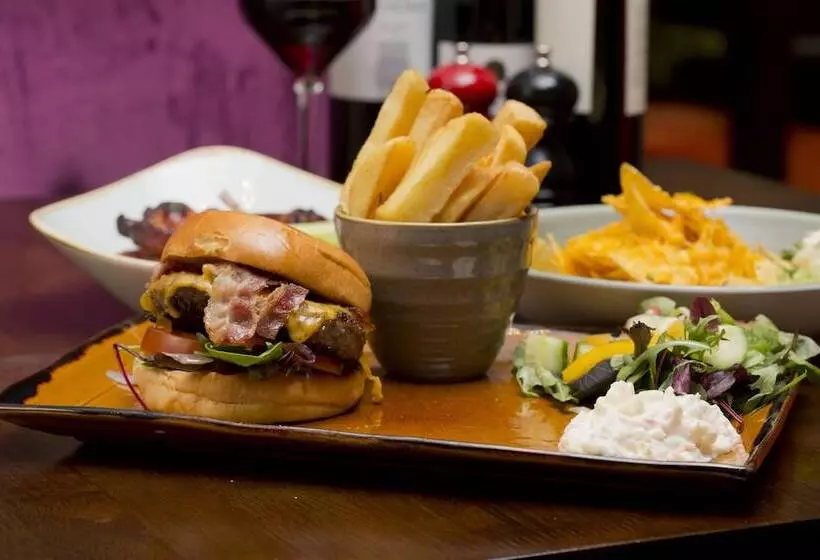 בית מלון כפרי Clybaun