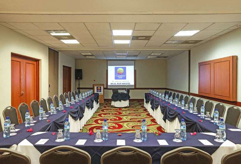 هتل Comfort Inn Real San Miguel