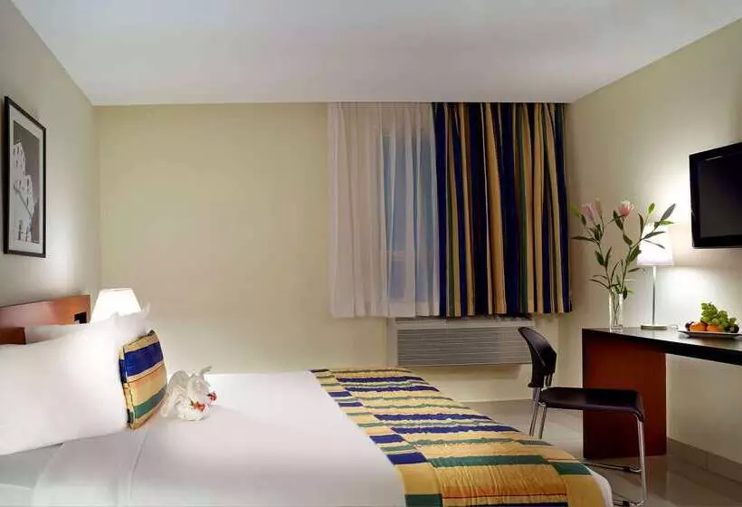 هتل Comfort Inn Real San Miguel