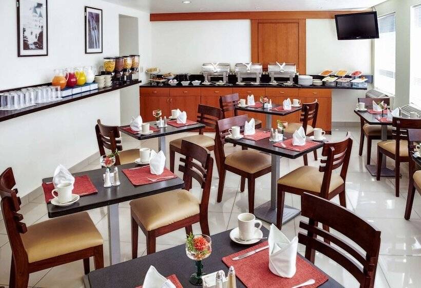 هتل Comfort Inn Real San Miguel