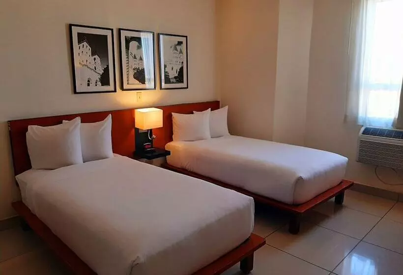 هتل Comfort Inn Real San Miguel