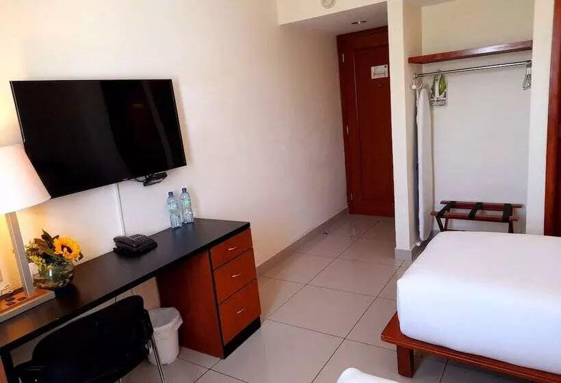 هتل Comfort Inn Real San Miguel