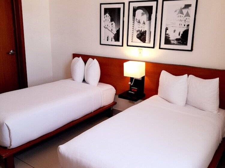 هتل Comfort Inn Real San Miguel