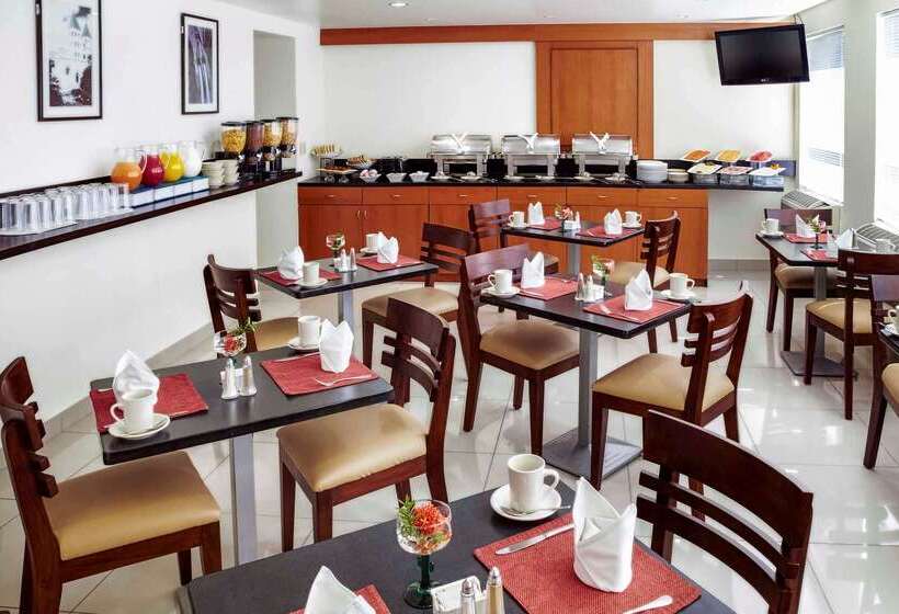 هتل Comfort Inn Real San Miguel