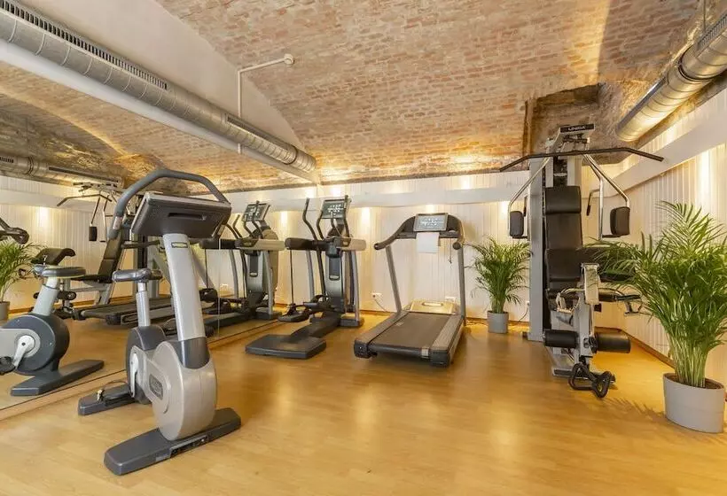 酒店 Hilight Suites