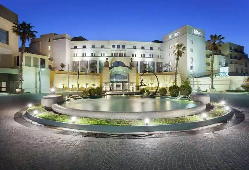 هتل Hilton Malta
