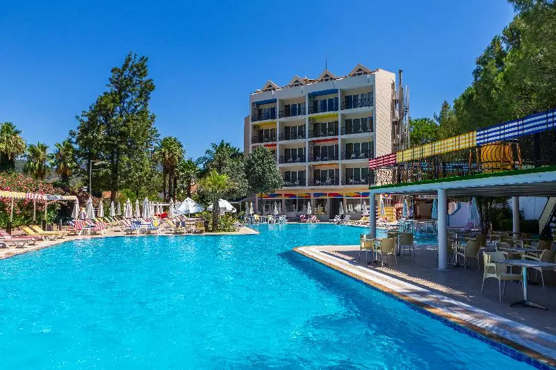 Fun & Sun Smart Voxx Resort