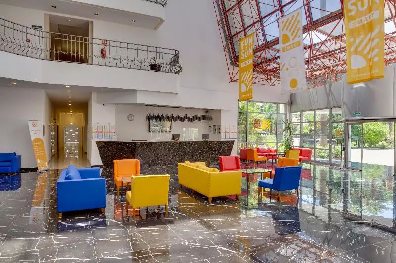 Fun & Sun Smart Voxx Resort