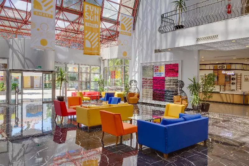 Fun & Sun Smart Voxx Resort