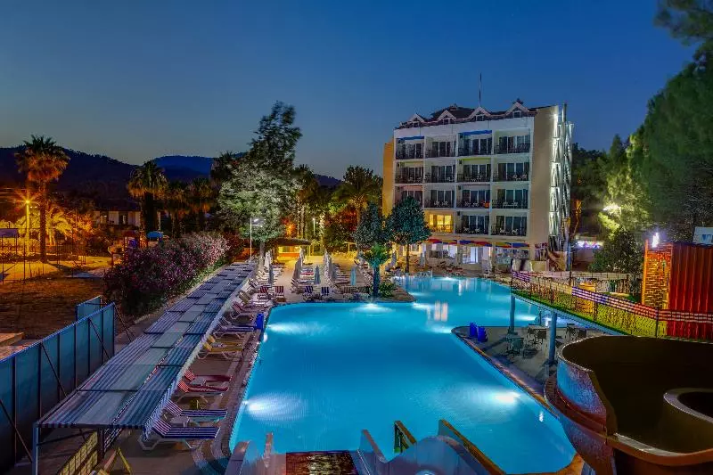 Fun & Sun Smart Voxx Resort