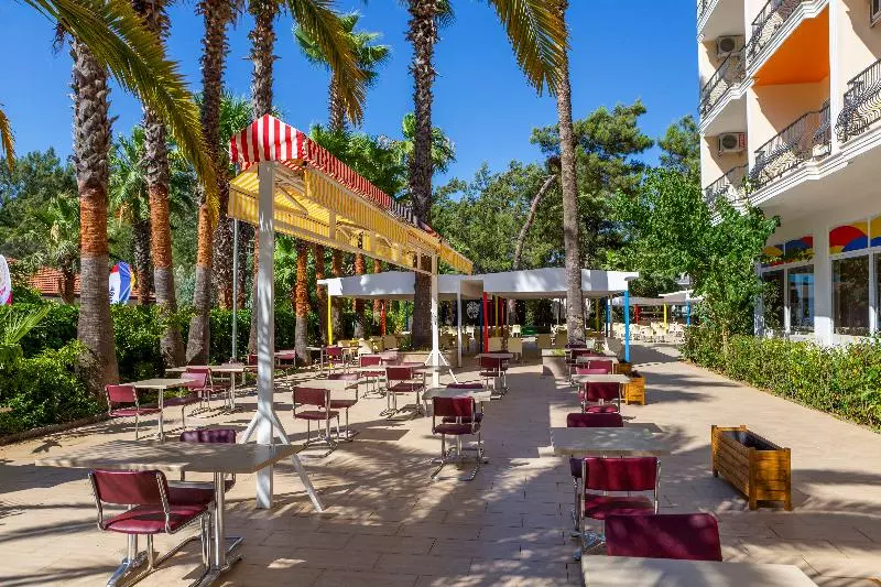 Fun & Sun Smart Voxx Resort