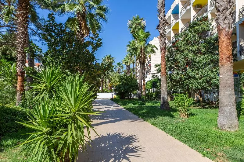 Fun & Sun Smart Voxx Resort