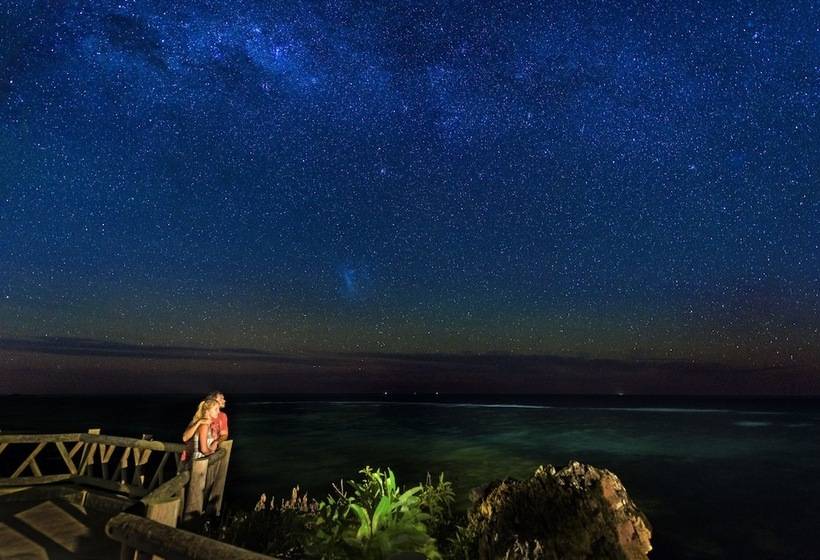 Hotel Matamanoa Island Resort