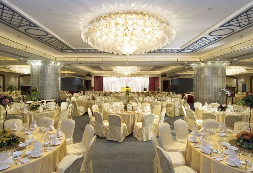 هتل New Orient Landmark