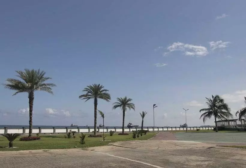 هتل New Washington