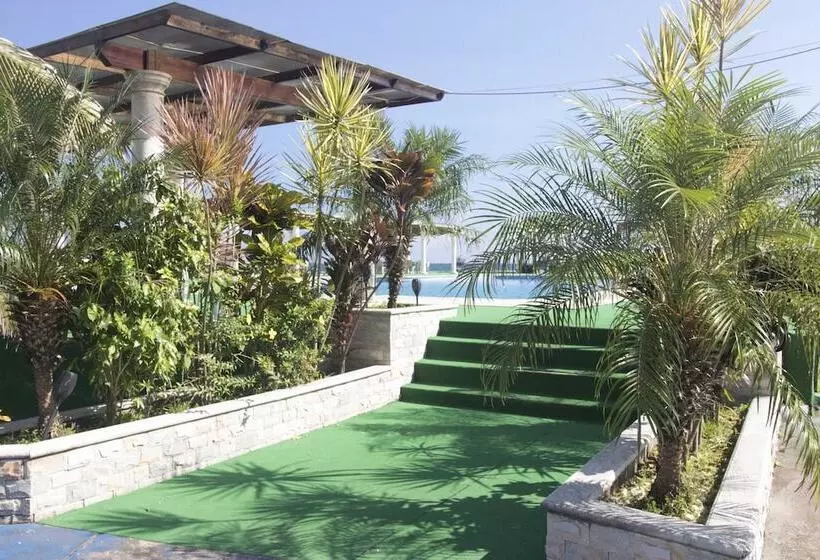 هتل New Washington