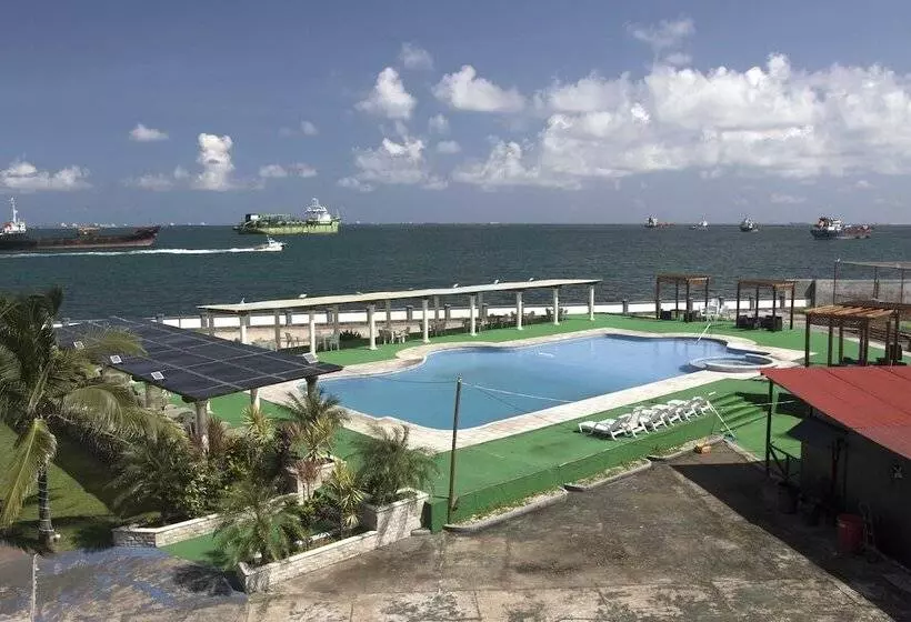 هتل New Washington