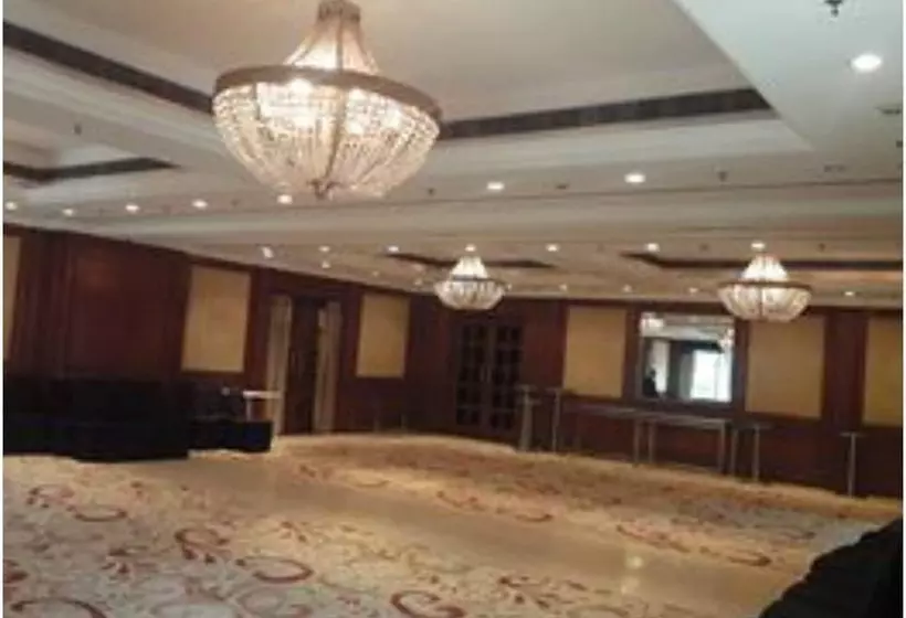 Radisson Hotel Varanasi