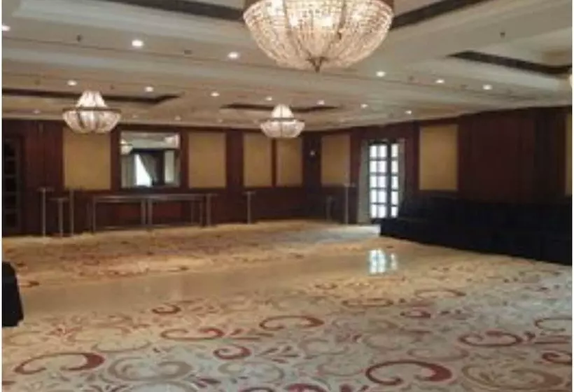 Radisson Hotel Varanasi