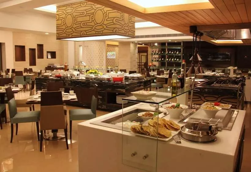 Radisson Hotel Varanasi