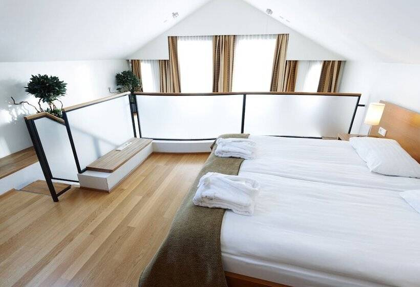 Отель Reykjavik Centrum