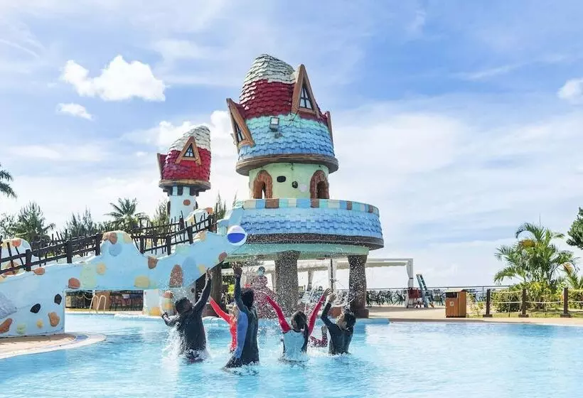 هتل Saipan World Resort