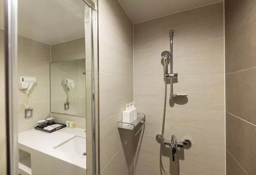 هتل Saipan World Resort