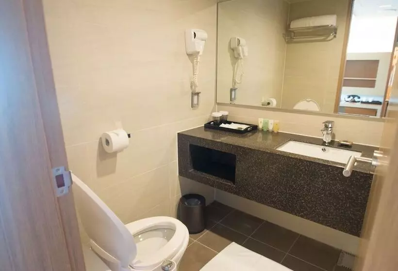 هتل Saipan World Resort