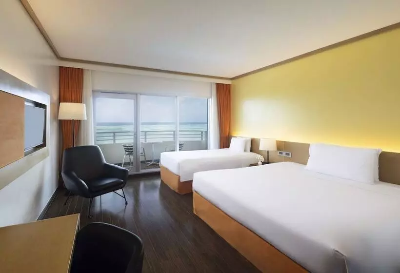 هتل Saipan World Resort