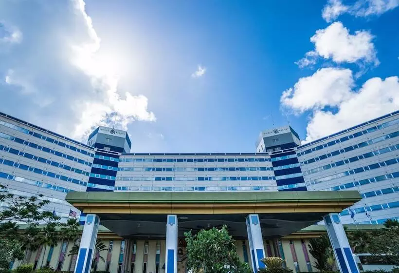 هتل Saipan World Resort