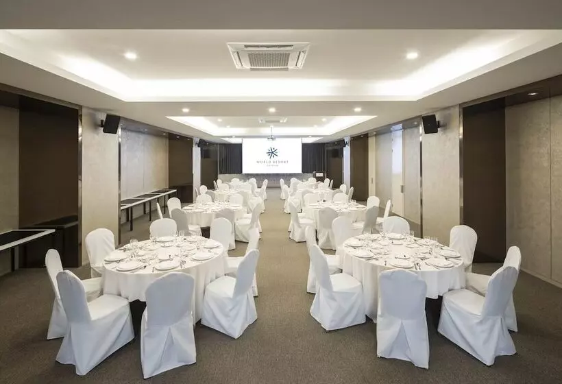 هتل Saipan World Resort