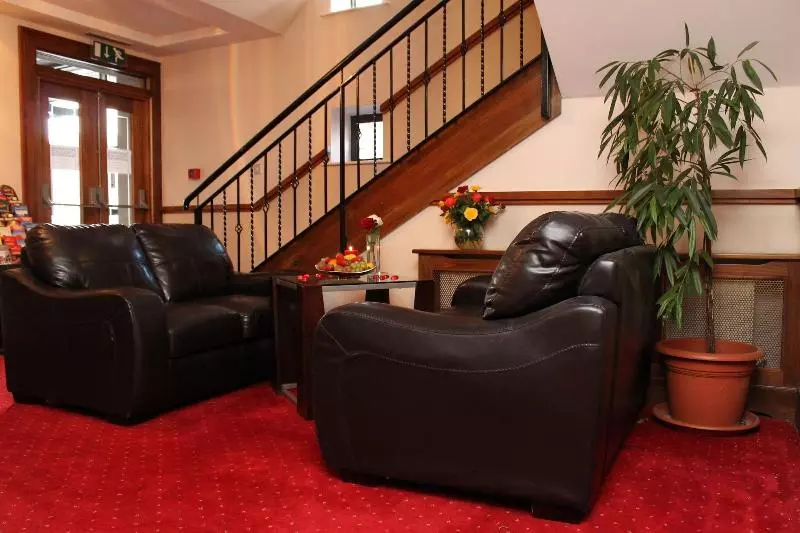 בית מלון כפרי Sarsfield Bridge