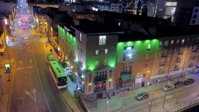 فندق Sarsfield Bridge