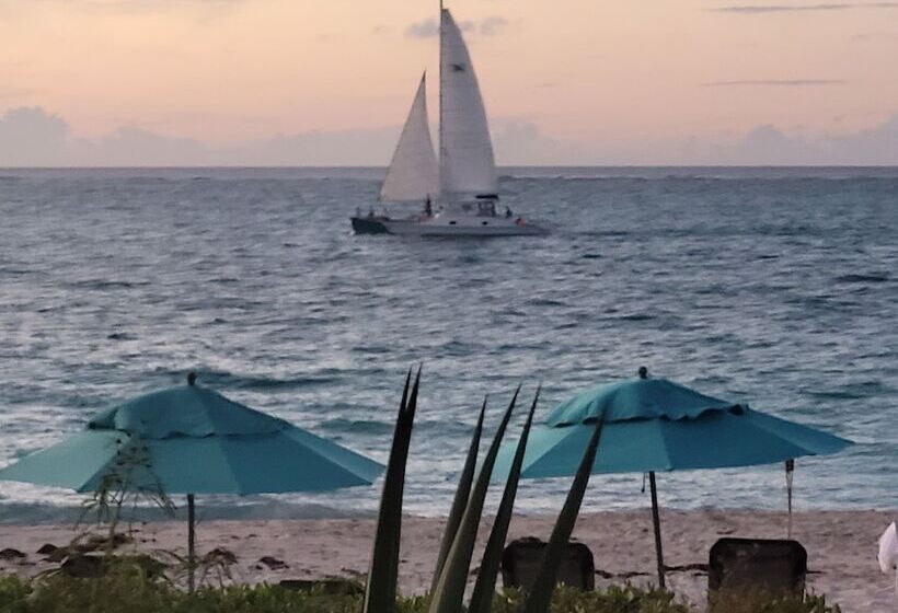 هتل Sibonne Beach