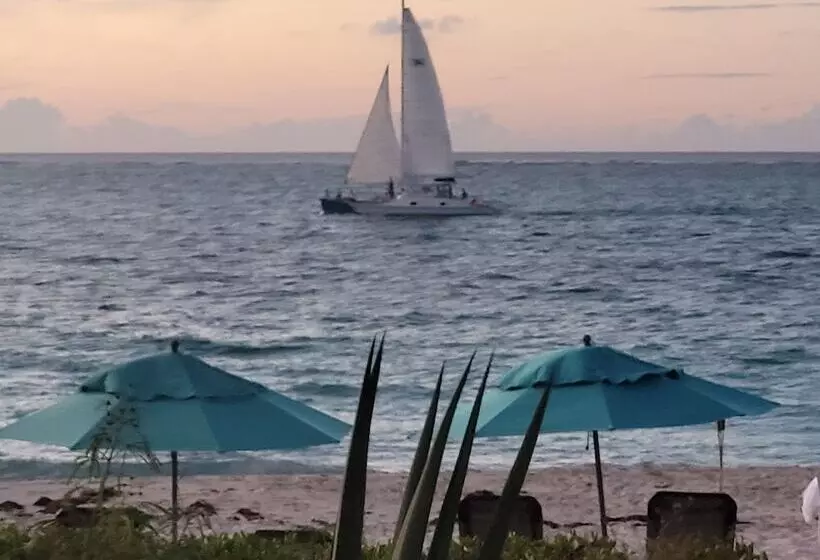 هتل Sibonne Beach