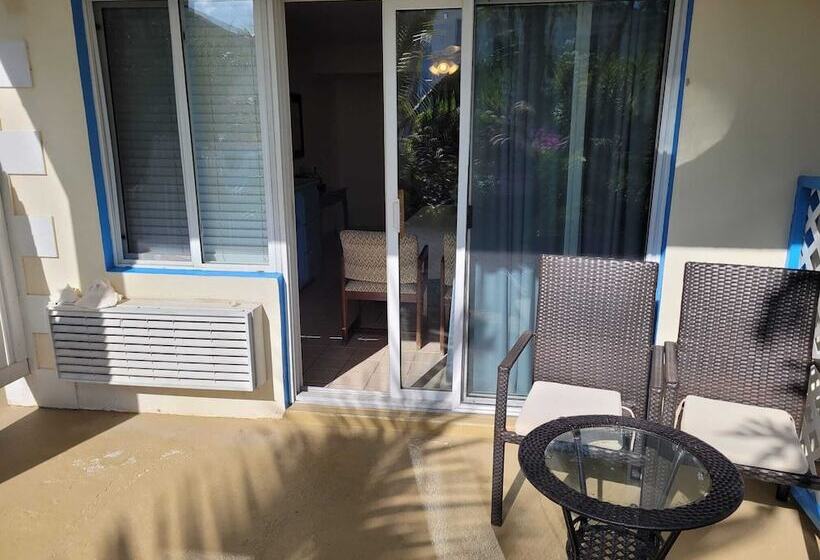 هتل Sibonne Beach