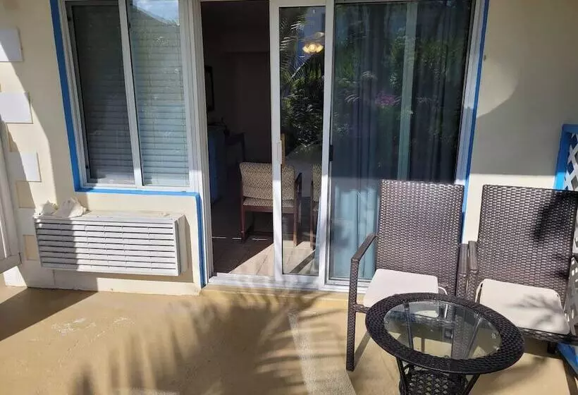 هتل Sibonne Beach