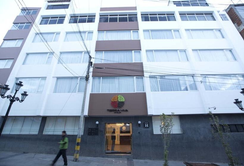 酒店 Tierra Viva Puno Plaza