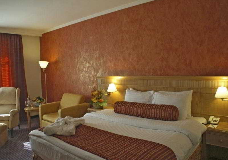 Imperial Palace Hotel