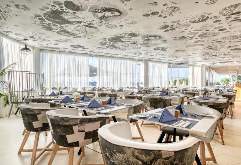 King Jason Protaras   Designed For Adults By Louis Hotels